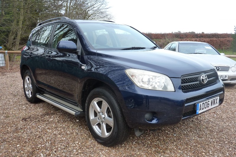 TOYOTA RAV-4