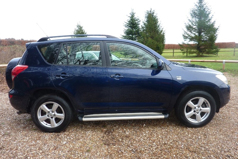 TOYOTA RAV-4