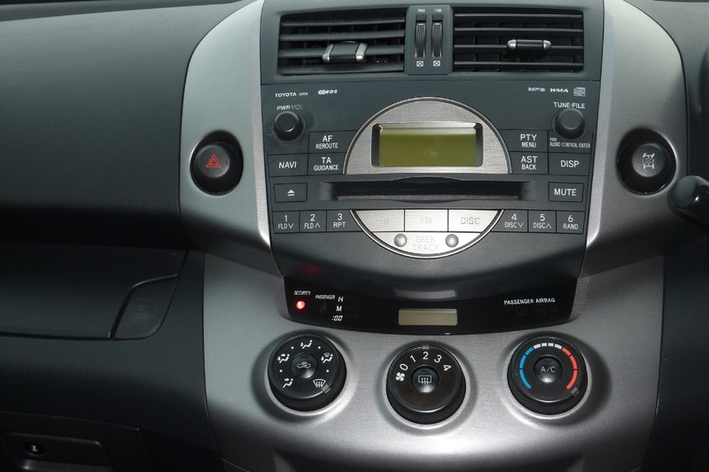TOYOTA RAV-4