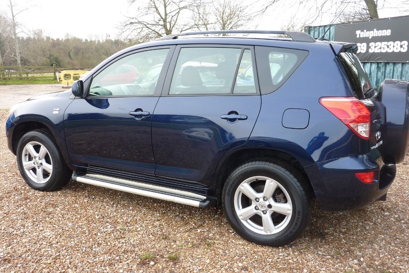 TOYOTA RAV-4