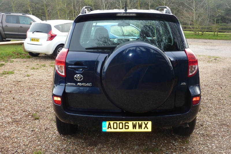 TOYOTA RAV-4