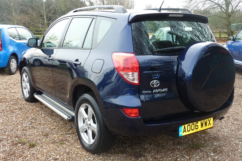 TOYOTA RAV-4