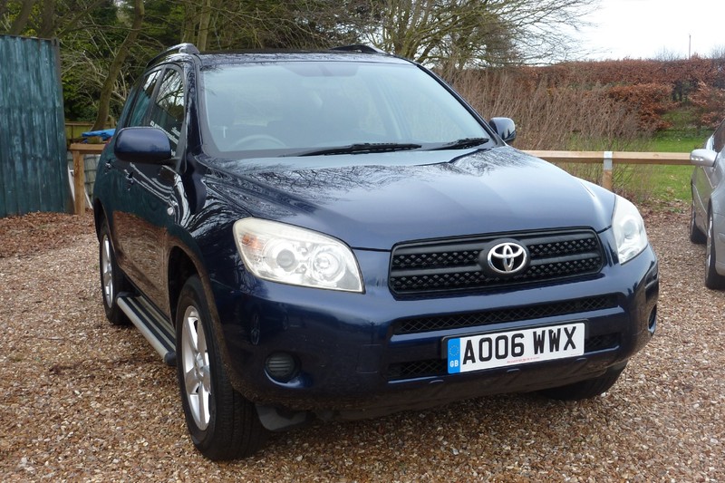 TOYOTA RAV-4