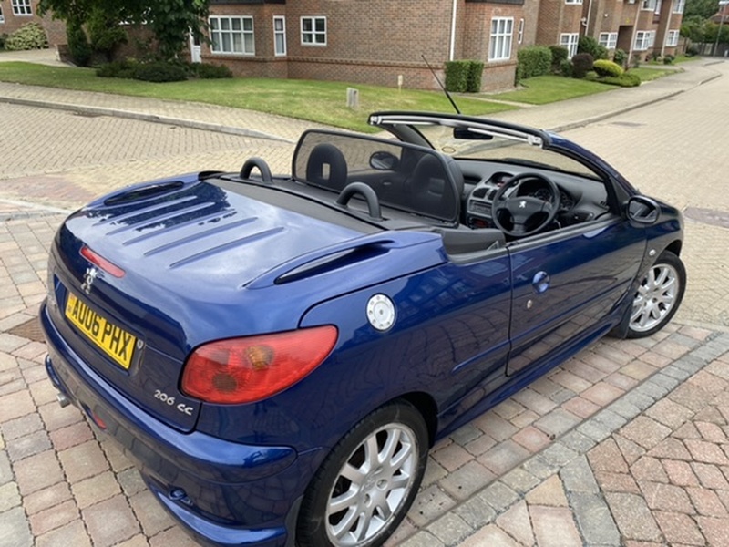 PEUGEOT 206