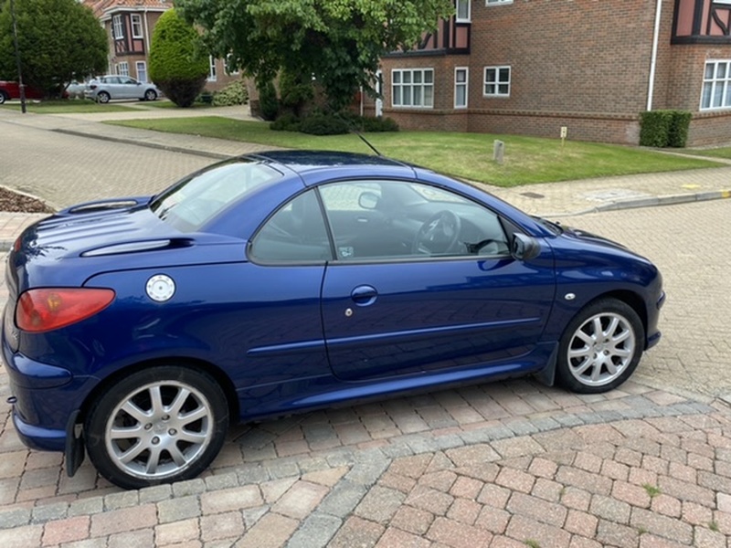 PEUGEOT 206