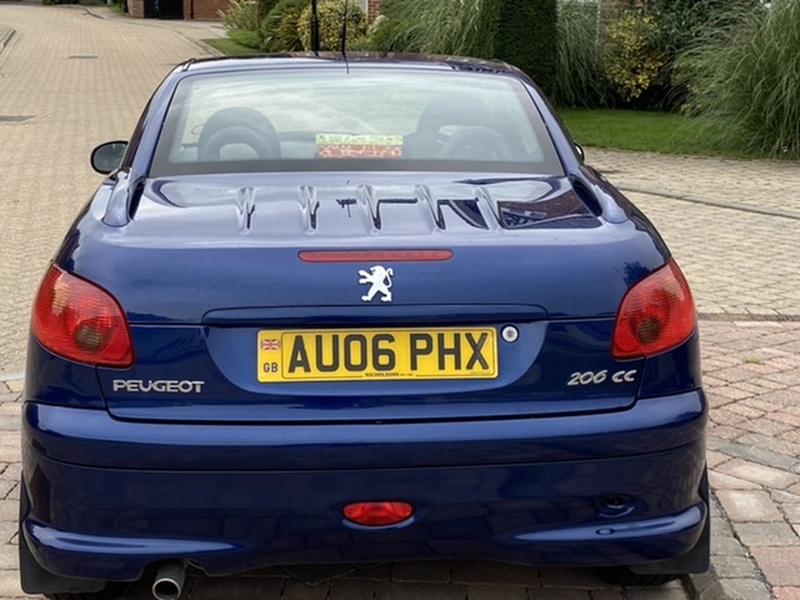 PEUGEOT 206