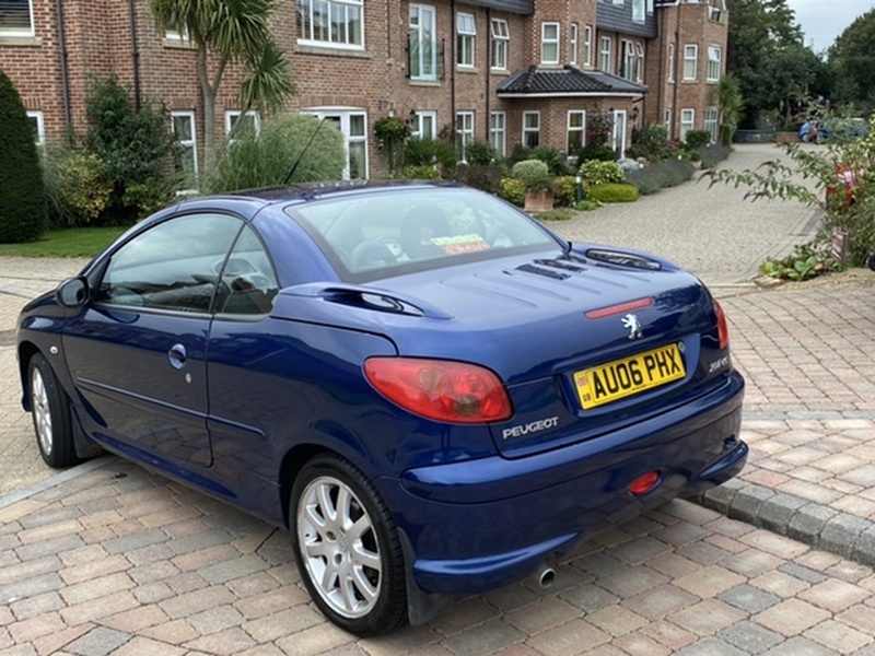 PEUGEOT 206