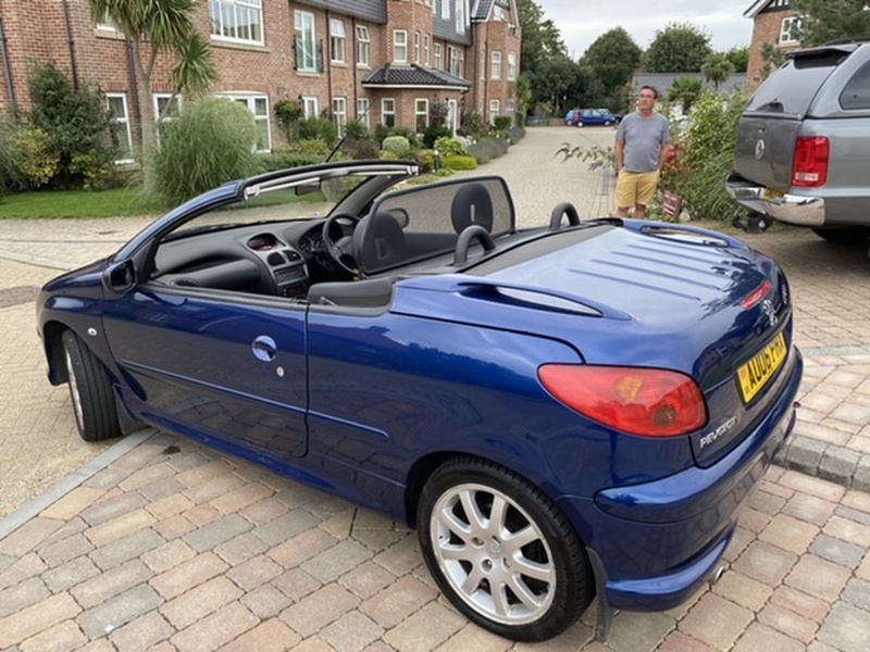 PEUGEOT 206