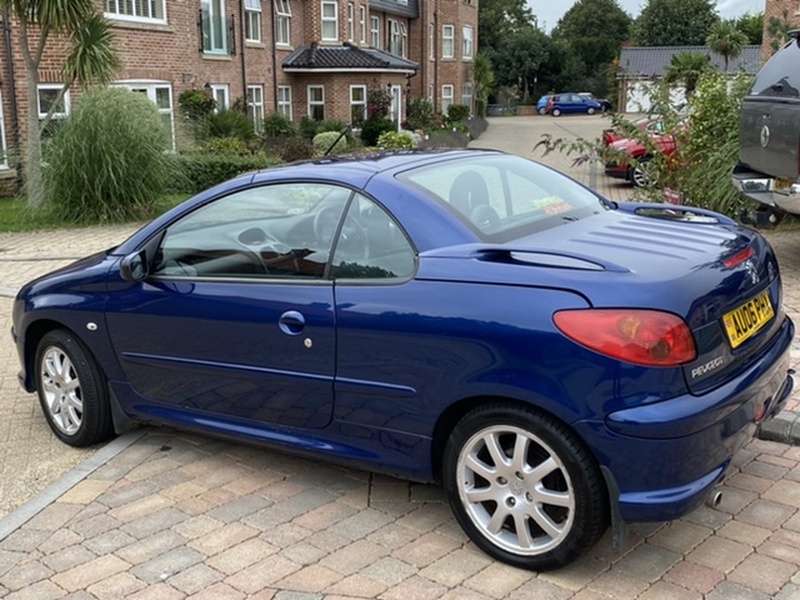 PEUGEOT 206